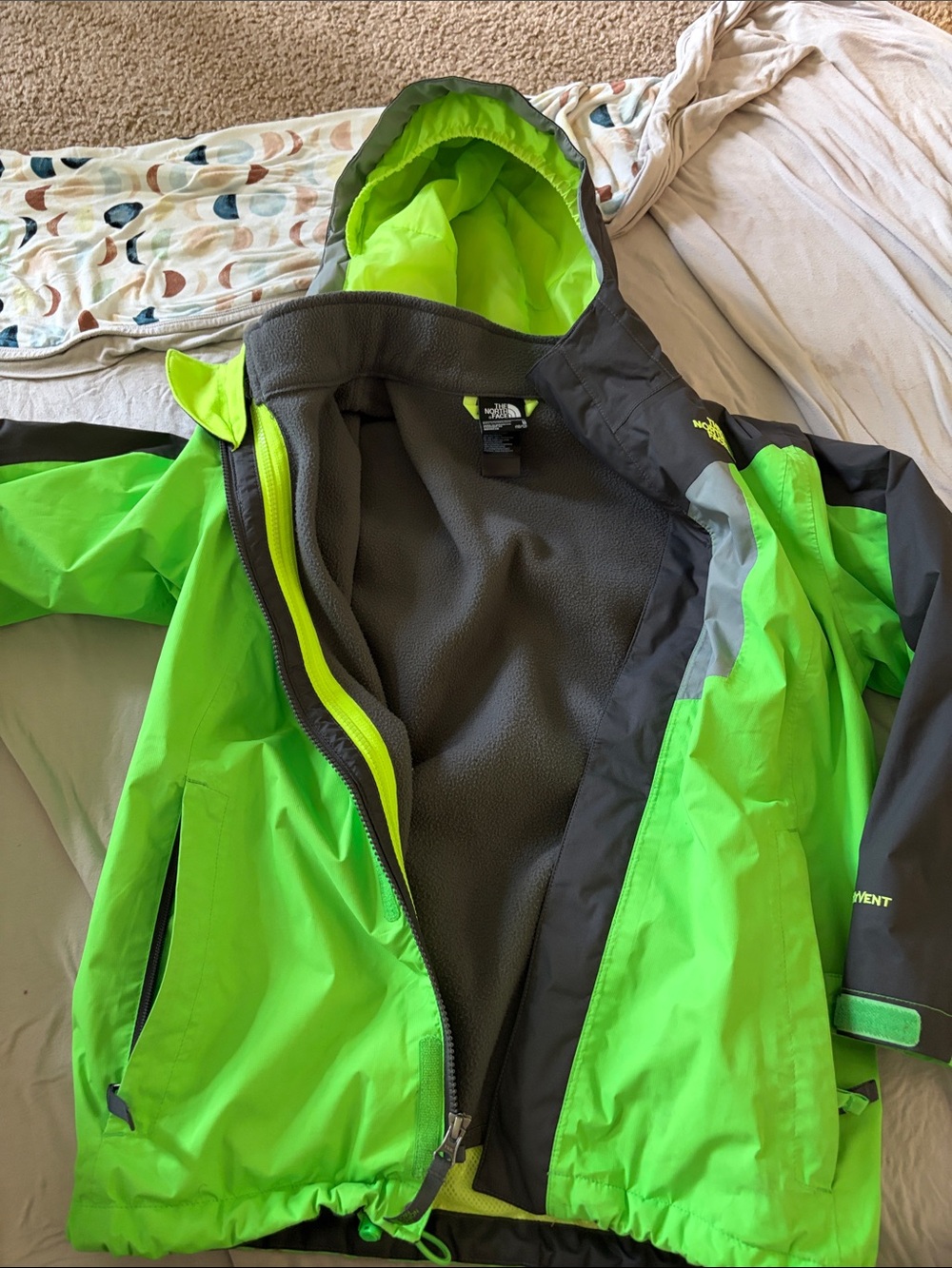 B64 The North Face Kids Md Lime & Charcoal Waterproof Rain Jacket 3-in-1